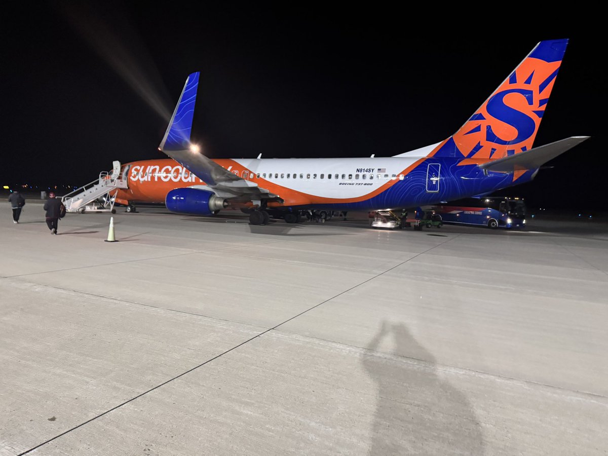 UACoachPerk's tweet photo. This is going to be a great flight home!  So proud of our team and their resilience today. Never gave up and fought until the very end.  That’s why you play the game! Elite 8 baby!!

ON TO THE NEXT!  @SURiverHawksFB https://t.co/w8DSdQXSKU