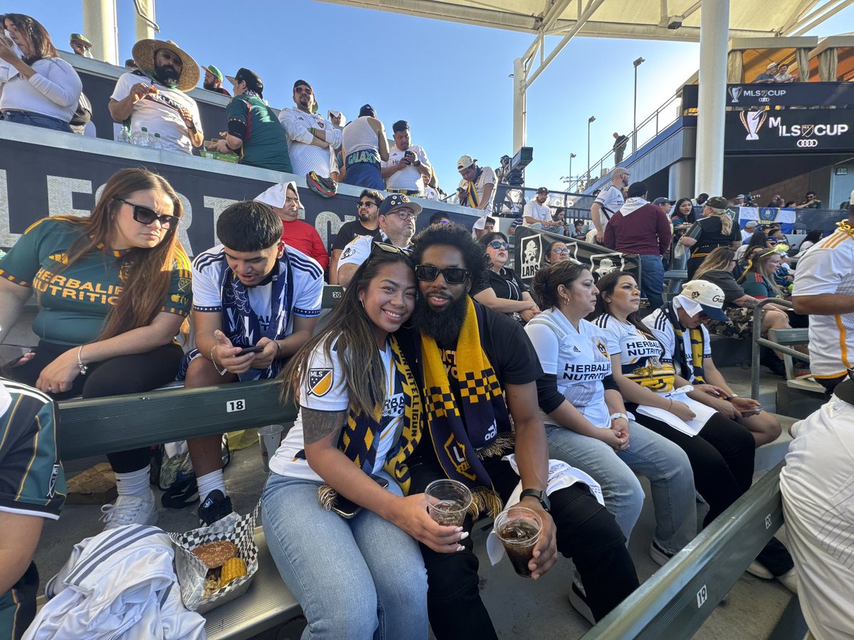 marymahayag's tweet photo. My 4th MLS Cup with the club I fell in love with back in ‘08. One helluva first soccer game for D. 

I love you forever @LAGalaxy 💙🤍💛 

BIG BAD CARSON HAS ⭐️⭐️⭐️⭐️⭐️⭐️ 

#thisisLA https://t.co/SUhn9SuTZc