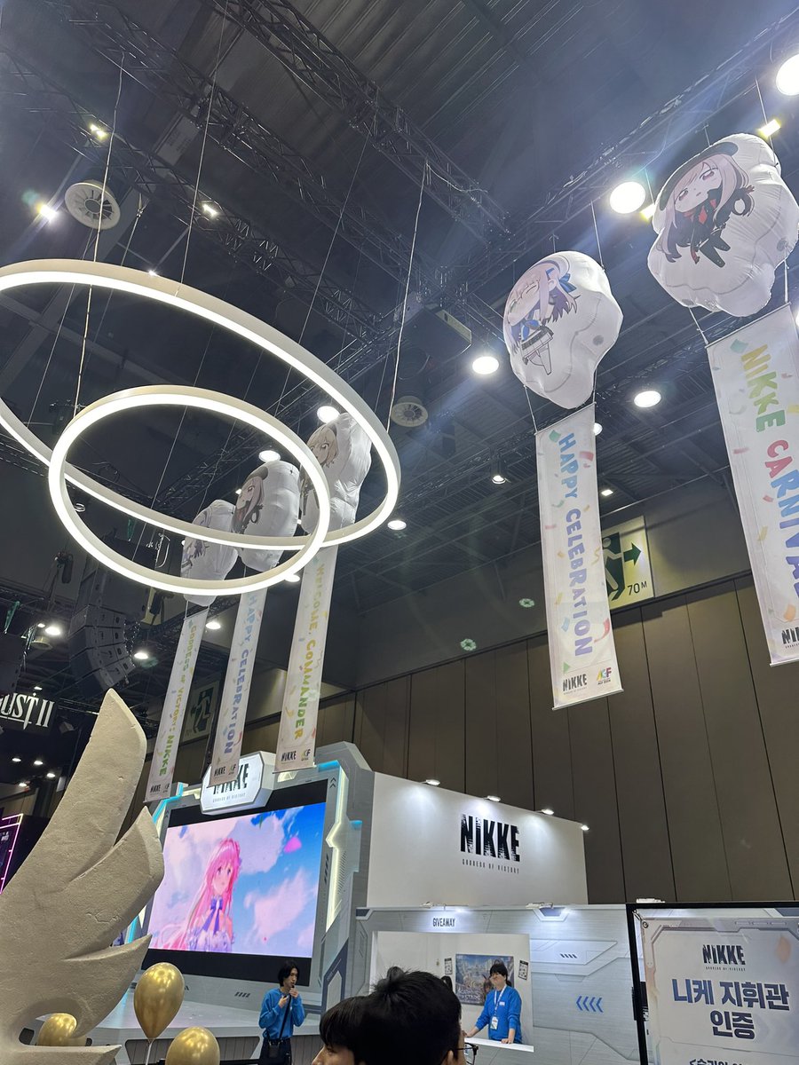 revol765's tweet photo. @NIKKE_kr #니케 https://t.co/JvmDsXn7Bs