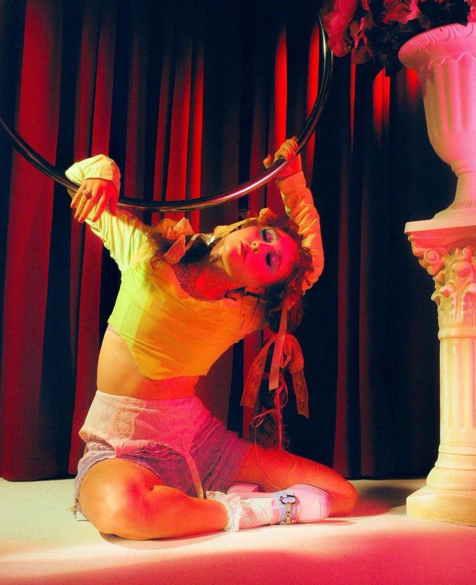 the way this was one of chappell's first photoshoots but it still kinda remains unmatched