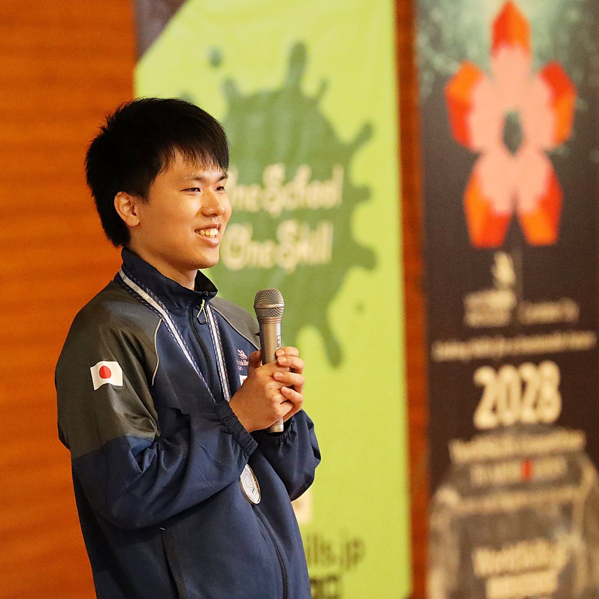 WorldskillsJ's tweet photo. One School One Skill Program!
第47回技能五輪国際大会「ITネットワークシステム管理」職種へ出場した明樂球志選手/トヨタ自動車株式会社が母校/岡山市立竜操中学校を訪問しました!
#WorldSkills #WorldSkillsJapan #技能五輪国際大会 #ITネットワークシステム管理 #ITNetworkSystemsAdministration https://t.co/WtuHEwF9wc