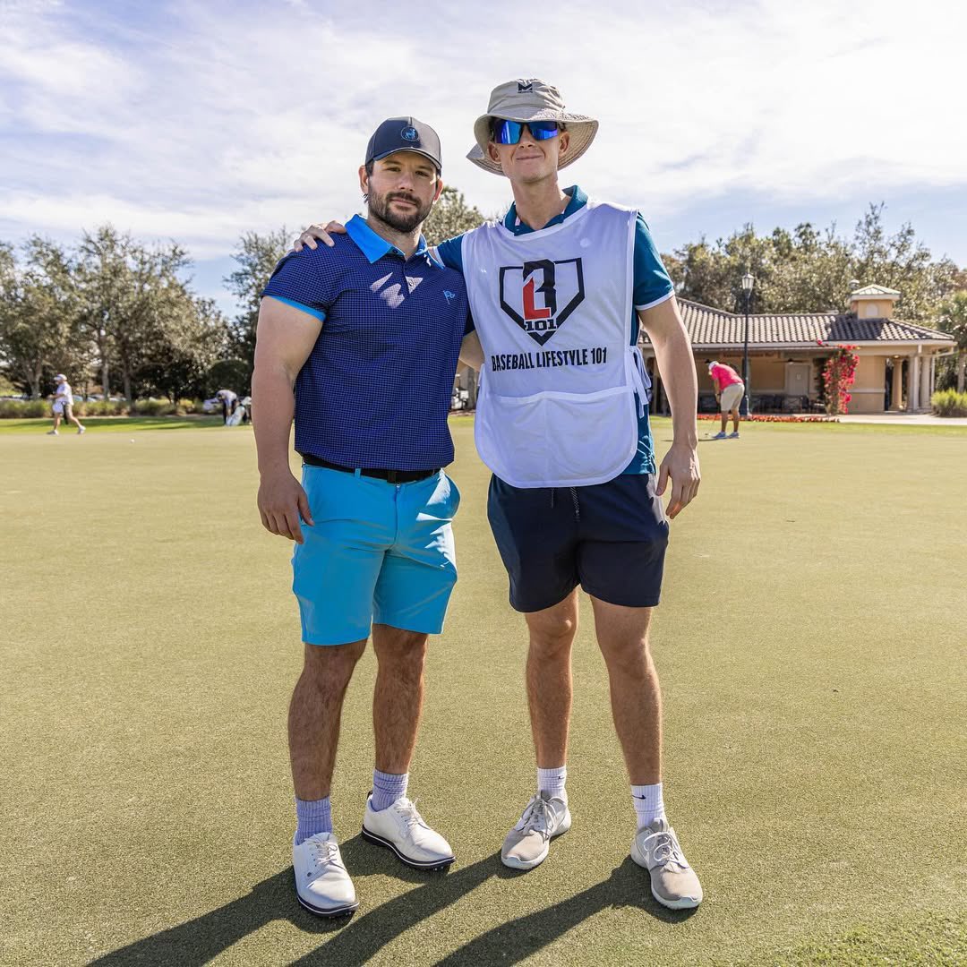 BlueJays's tweet photo. Different kind of swing and a drive for Davis and Ernie🏌🏾‍♂️

(📸: Pro Athlete Golf Tour) https://t.co/a0jjFHVpPn