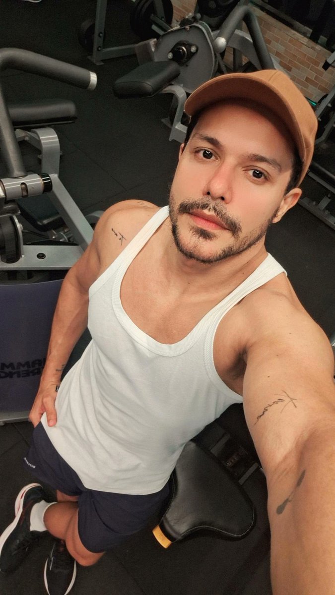 mrjoelsoares's tweet photo. Treinim safado 😈💪 https://t.co/Gl5XkJcstk