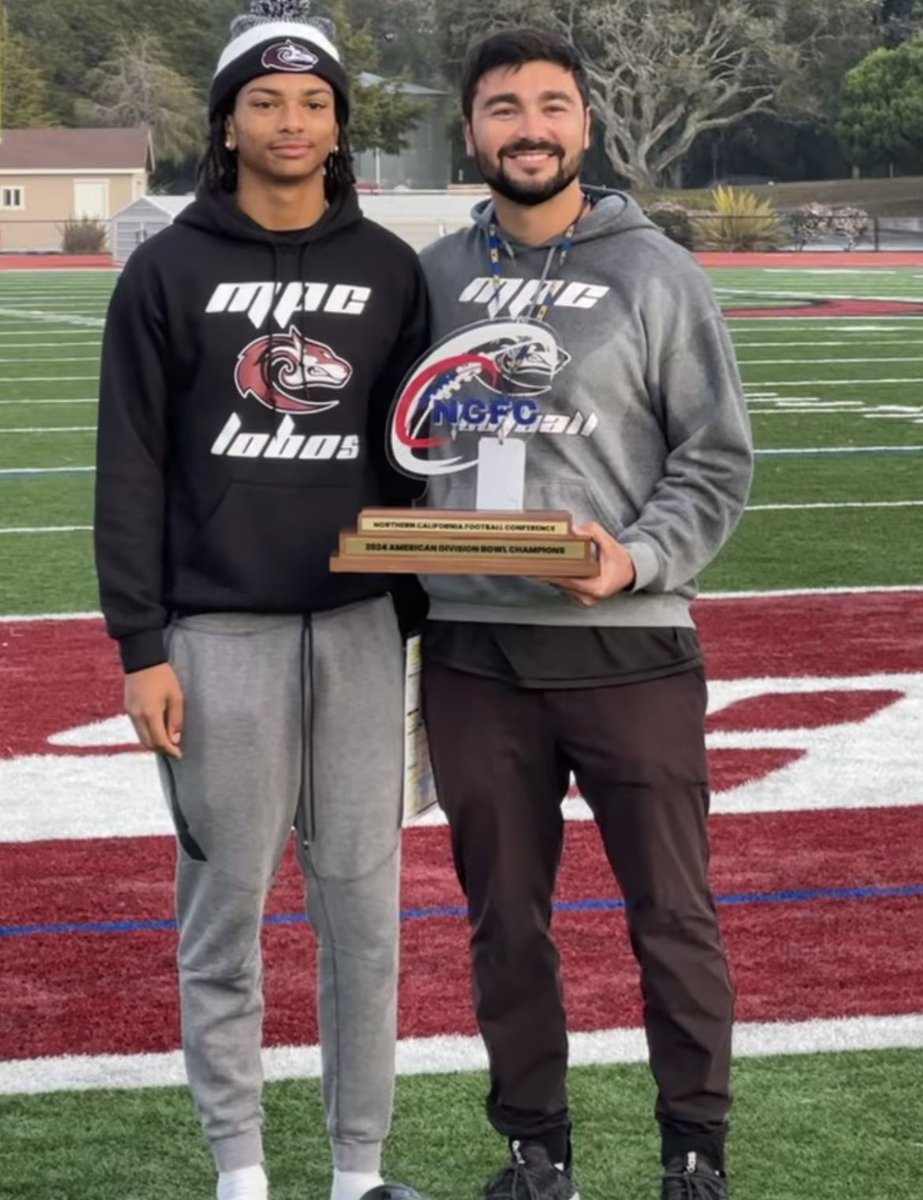 HardemanBlake's tweet photo. Enjoyed a great visit &amp; blessed to receive an offer from Monterey Peninsula College @MPCLoboFootball ! Thanks @CoachGallegos83 &amp; @ronniepalmer33 for a great weekend &amp; a great American Championship Bowl! Congrats on a great win!
@Preston_Rabb @CoachKOMiller @CoachCJCox https://t.co/PZJvWSlANH