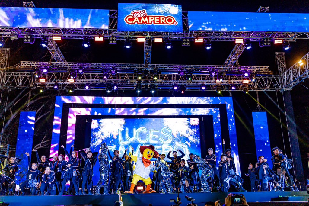 Ya estamos compartiendo la magia ✨🎆 ¡La estamos pasando increíble! 🙌🏻🐥 ¿Quienes están en El Cafetalón? 

Recuerden que pueden disfrutan de las #LucesCampero desde nuestro Facebook Live ✨ 

facebook.com/share/1JnoaPw1…