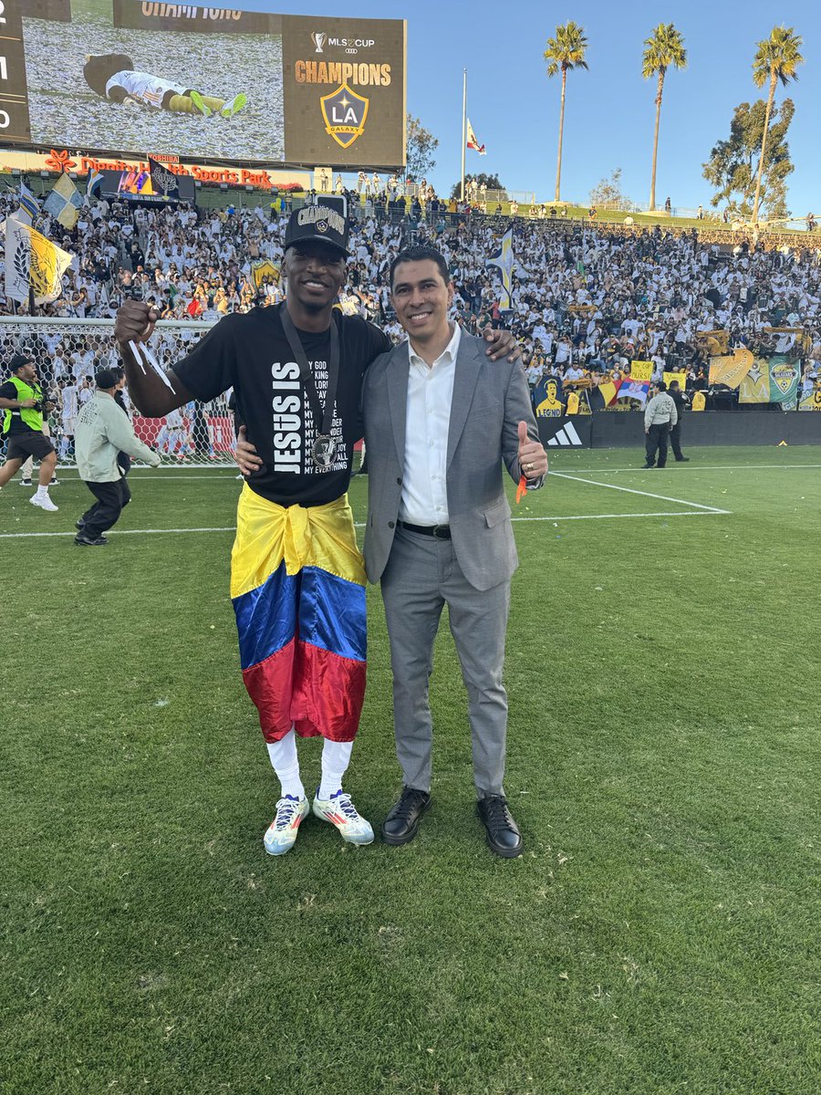 Cesar Tobón tweet media