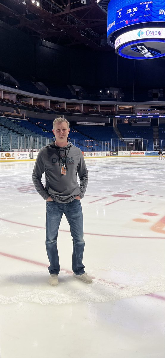 MarshallChiro's tweet photo. Dr. Marshall is having a great season with the Tulsa Oilers! Tonight’s game is against Tahoe. Let’s go Oilers! https://t.co/wbKqdwzcjt