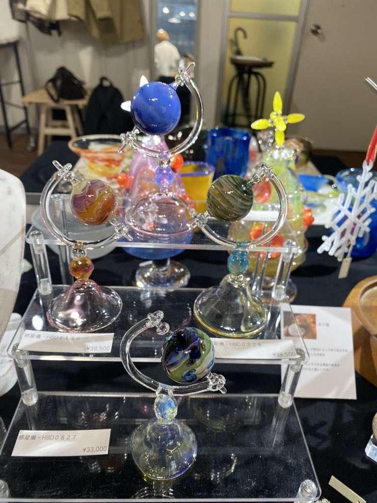 kole_potiri's tweet photo. いろんな作家の作品が並んでおりとても賑やかなイベントになりました

本日3日目！

大阪の本町駅付近の方は是非遊びに来てください☺️ https://t.co/d54uja5kjl
