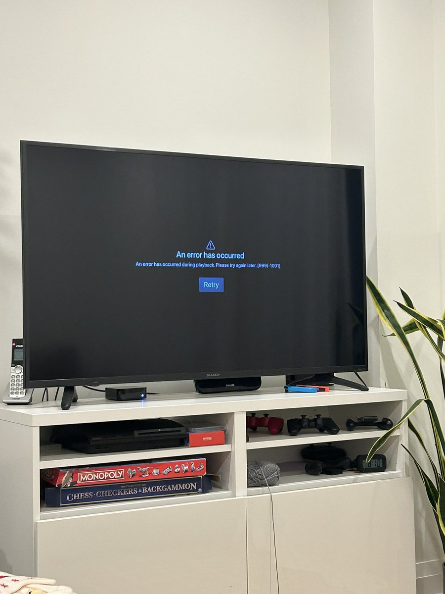 KendraDubyk's tweet photo. 5 mins later. Crashes for the third time. Then when it came back, two more ads before you show the game. Then crashed again. So we open and close the app, then watch more ads. This happens every night. So frustrating. https://t.co/JvmVfzf9UY