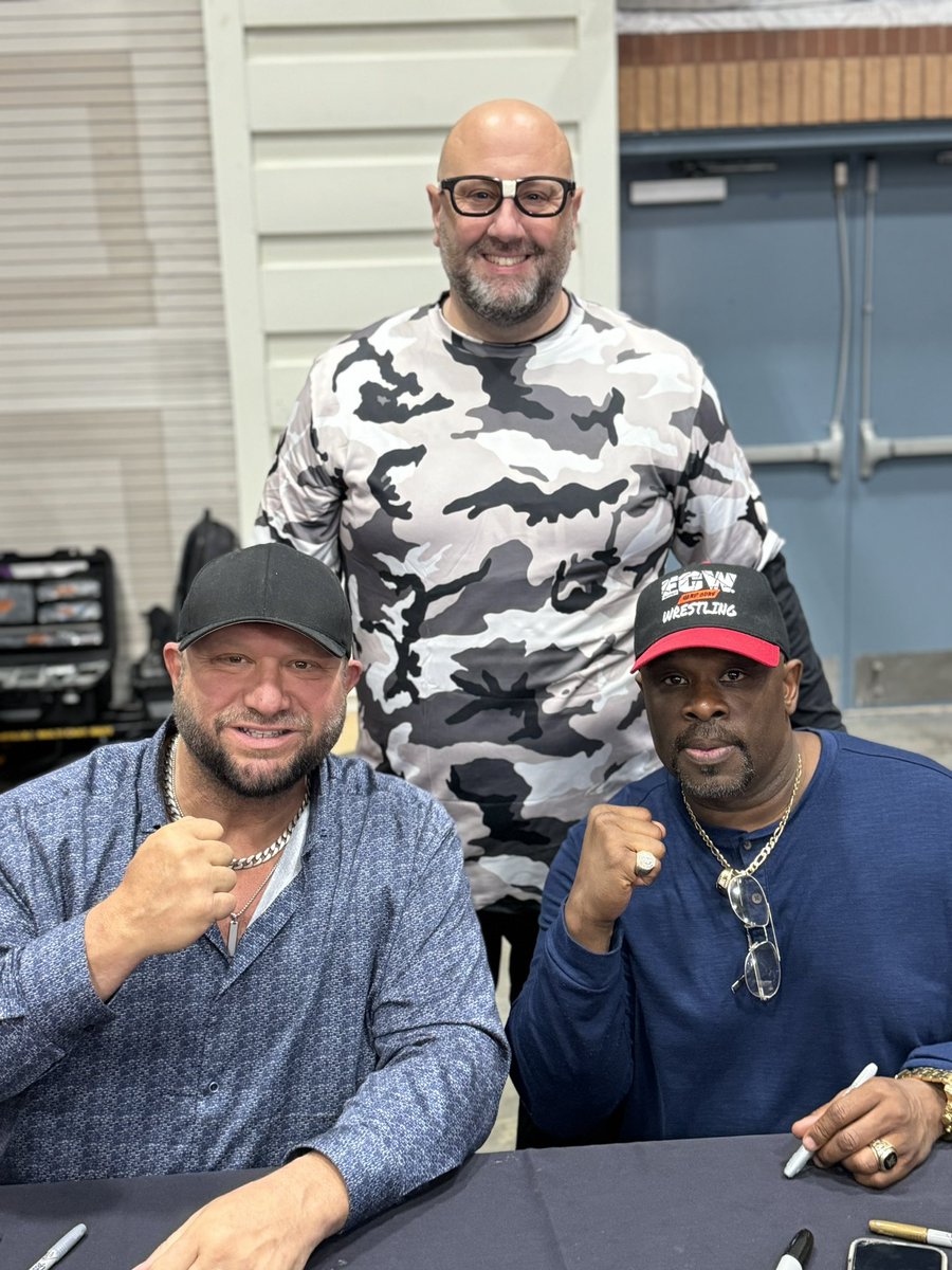 JumboChubby's tweet photo. @bullyray5150 thank you for coming to @WildKatSports https://t.co/hbWspGHxGn