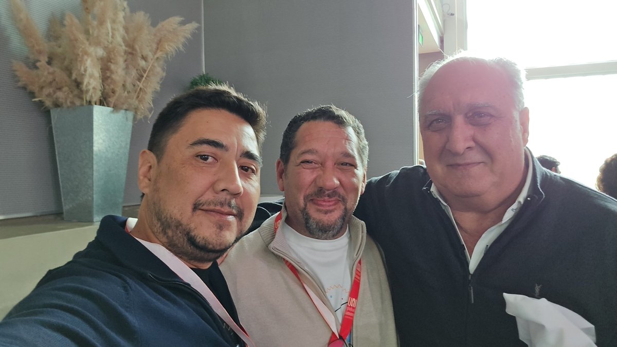 ricarhlopez's tweet photo. 6ta Conferencia @uniamericas nuestro Cro @hectordaer fue reelecto PRESIDENTE! Felicitaciones y también a los cros @PedroBorgini @adrianbellomi e Irma Rackoswky  que pasan a integrar el consejo ejecutivo amigo. Gran tarea militante! Te saludamos con afecto @ATSACORDOBA @CGTcba https://t.co/Mbd9A9C5YE