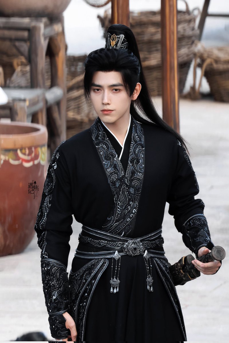 feiyugallery's tweet photo. (2/2)

#陈飞宇 #ChenFeiyu #Arthurchen #진비우 #เฉินเฟยอวี่ #慕胥辞 https://t.co/t92oHEIIn0