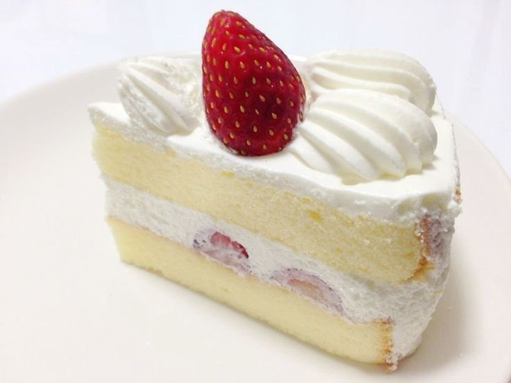 strawbunnybisou's tweet photo. me in dessert form https://t.co/vgfbQuUW4B