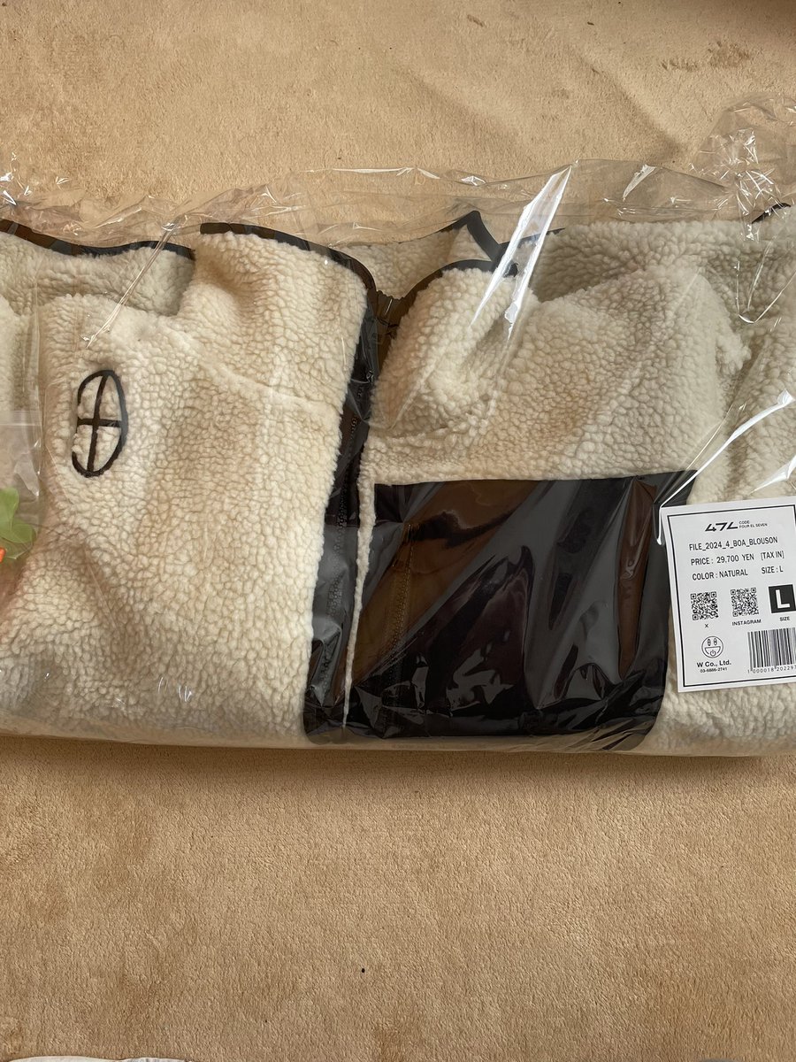 voirdshishamo's tweet photo. 届いたー!
#code_47l https://t.co/U9XbIN9K1W