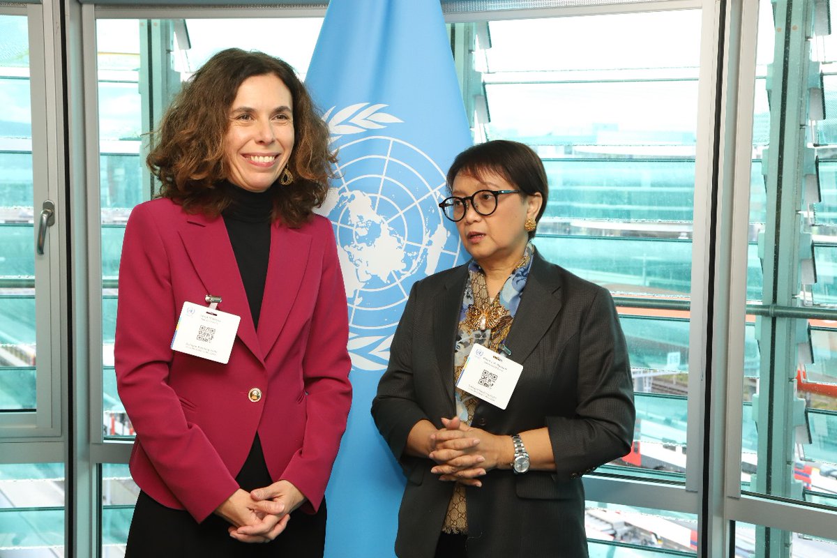 RetnoLPMarsudi's tweet photo. Discussed better ways to advance #water issues with , Tanja Miskova @TanjaMiskova the Slovenian 🇸🇮 Ambassador on Water Diplomacy and Circular Economy.
#WaterIfLife https://t.co/U1xb4dUYPf