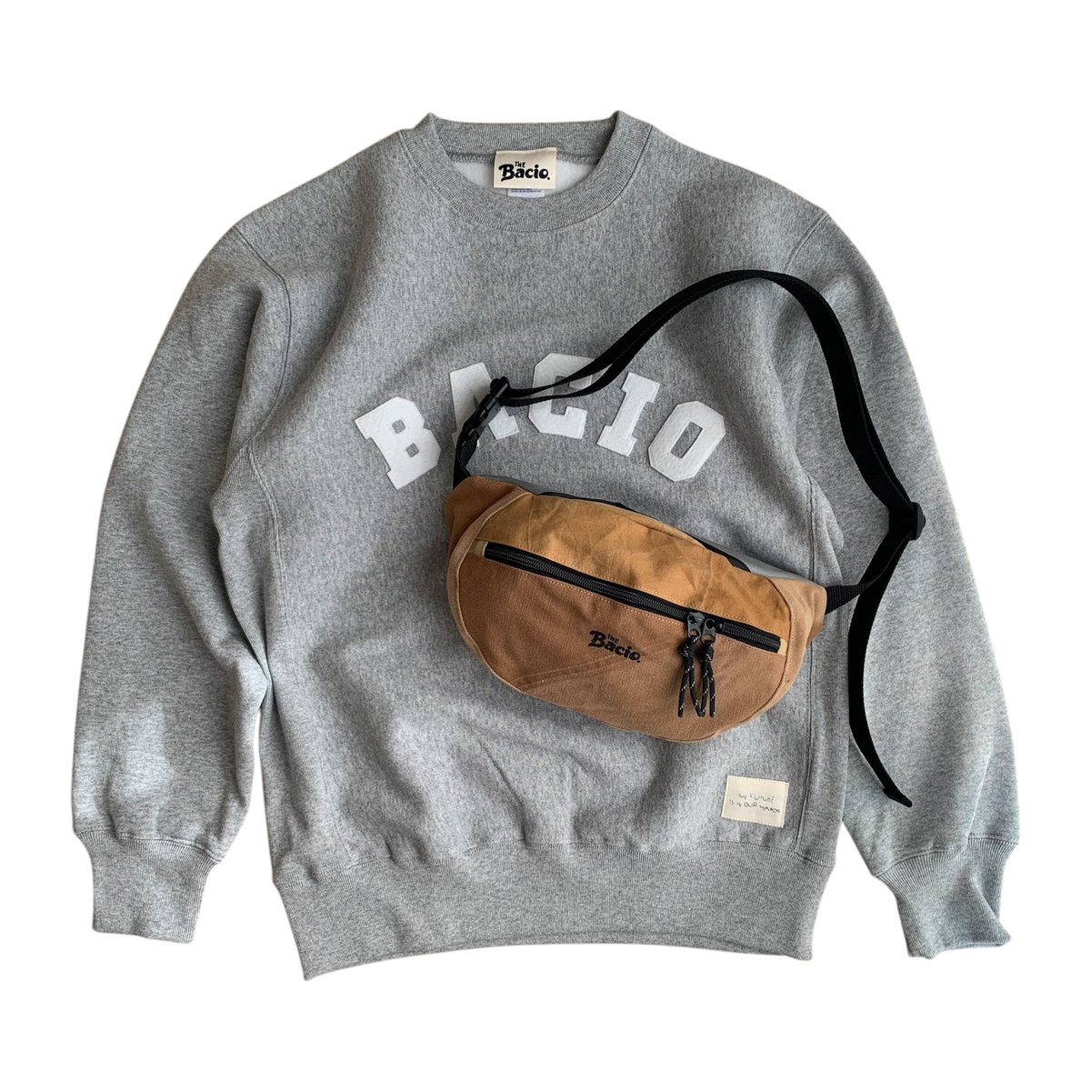 USEDのダック生地のワークパンツやハンティングJKTで仕上げたBacio.のリメイクショルダーBAG完成🎉

👇✅お願いします🙂

smallpackage.stores.jp
