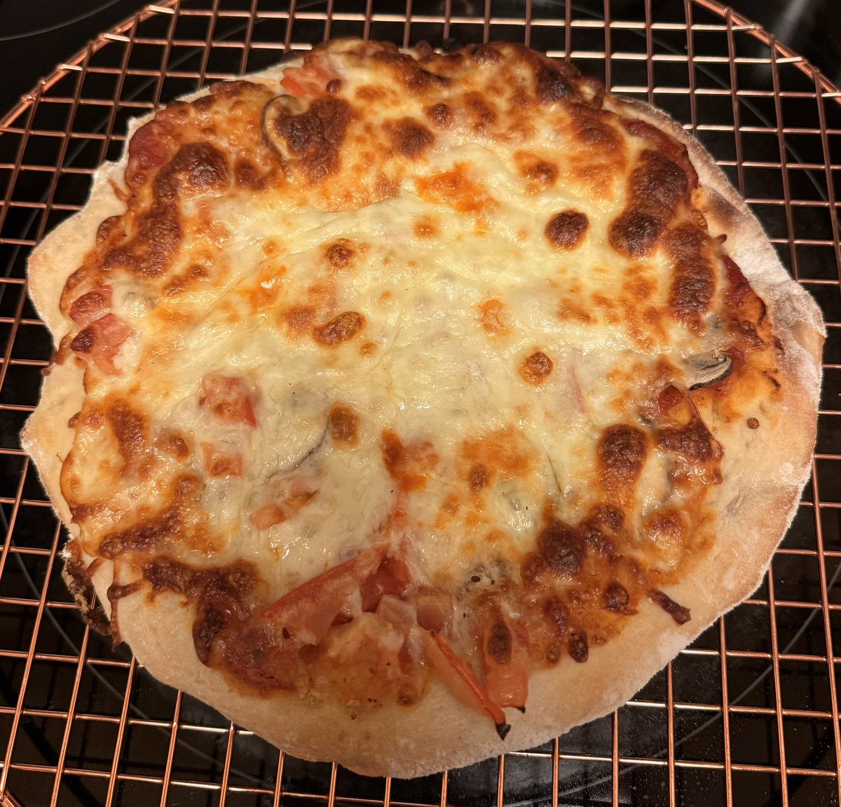 kyleadtech's tweet image. 🍕 Dinner plans sorted! This delicious pie is looking like a winner tonight. Who else is craving a slice? 😋 #PizzaPerfection #FoodieFavorites #Yum