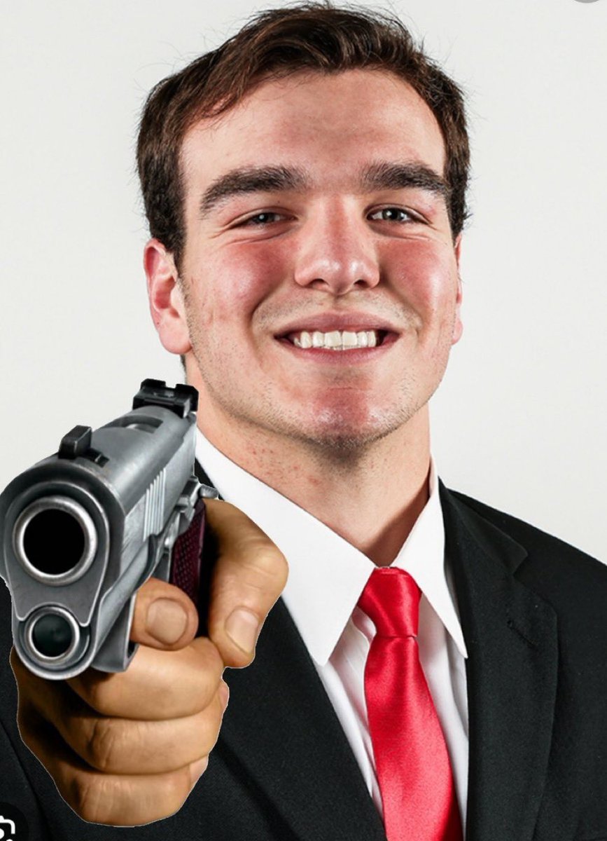 IM STANDING ON GUNNER STOCKTON BUSINESS!!!  I TOLD YALL FOR 2 YEARS HE WAS HIM!!!!!!   #GoDawgs #GunnerSZN