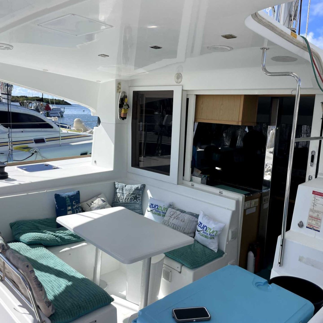 HarborShoppers's tweet photo. ⛵ Deals Ahoy! Lagoon 39' Sail Catamaran 🌊
Make: Lagoon
Model:39
Vessel Name : ZunZun
HI N: FR-CNB39025E314
Model Year: 2014
Length: 39 (ft)
Vessel Type: Sail
Berth: Compass Point Marina

https://t.co/HbVTghW1ho 

📍 Contact Harbor Shoppers today!
#lagooncatamarans #sailinglife https://t.co/kBmh5KK7Co