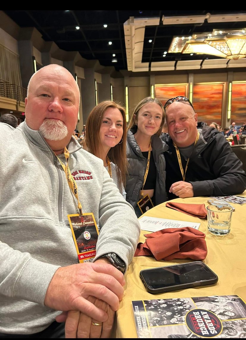 USC Union Lady Bantams tweet media