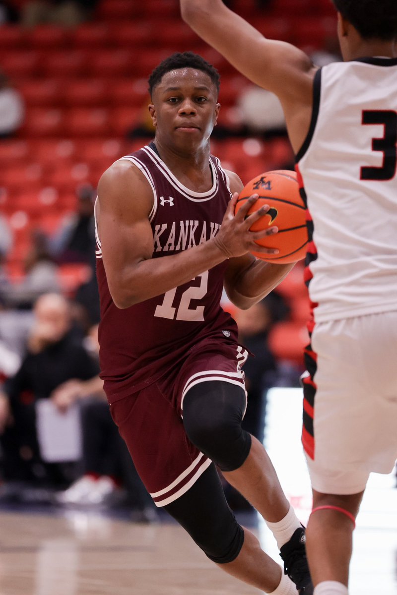 j7images's tweet photo. Some images of @MyairThompson from @ChiEliteClassic today - @KaysBasketball https://t.co/OICQTIIU08