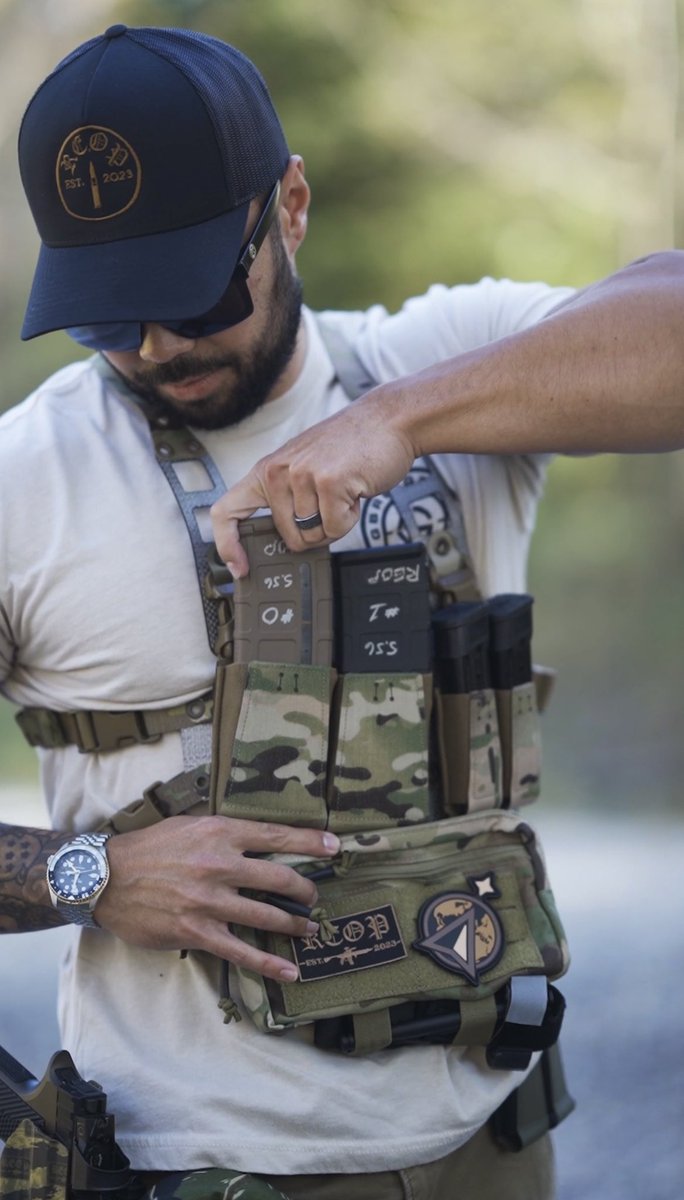 REOP_Media's tweet photo. Running the spear with @GBRSGroup Hydra V2 &amp; MCR Chest Rig. @Huxwrxsafetyco Flow on the end

#gbrsgroup #sigsauer #huxwrx #spear #2a #guns #firearms https://t.co/RVVxLkw8Os