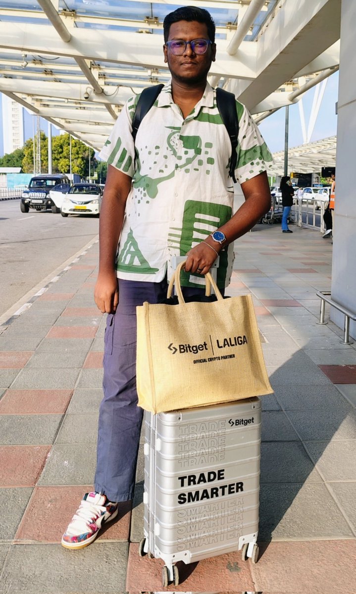 S4Sanjay_das's tweet image. My first BLR visit experience was really amazing!

What did I do here?
- Attended #unfold24 &amp;amp; captured sessions about tokenization. But missed #Aptos Merch throwing session 
- Experienced #IBW24 &amp;amp; Attended sessions mainly related to community growth &amp;amp; RWA, grabbed some merch.
-