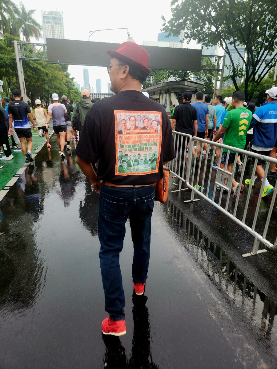 b_yoem's tweet photo. Menyala abangku...
Seperti halnya #JakartaMenyala
Karena Alhamdulillah #pramdoeljuarajakarta satu putaran
Abaikan kehaluan paslon ono
Yang sampe skrg mencari cara untuk minta 2 putaran 
Warga Jakarta tak mudah di bodohi 
Akan Lawan segala bentuk manipulasi 

#jakartab3rs3ri https://t.co/TE2XB7WgvH