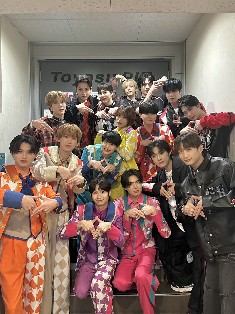 OmegaX_jp's tweet photo. [📸]

ASIAN BEAT CELEBRATION in 豊洲PITにお越しいただいた皆様ありがとうございました🎡🤍

THE SUPER FRUITの皆様とのコラボステージいかがでしたか？🍎🍊🍋🍈🍑🍇🥥僕たちは本当に楽しかったです！

チグハグ〜〜🫶

#OMEGA_X #オメガエックス
#スパフル https://t.co/p3FLKngWZK