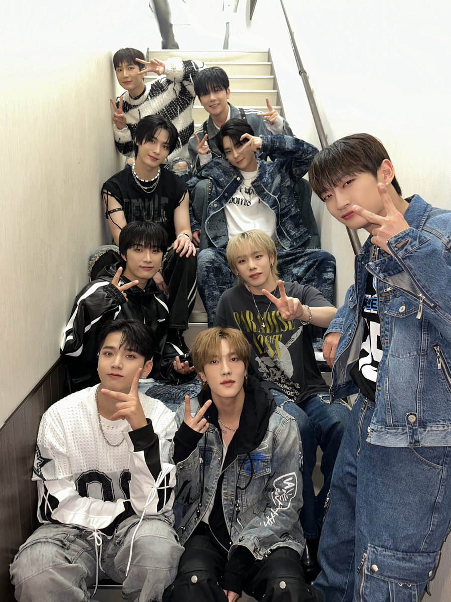 OmegaX_jp's tweet photo. [📸]

ASIAN BEAT CELEBRATION in 豊洲PITにお越しいただいた皆様ありがとうございました🎡🤍

THE SUPER FRUITの皆様とのコラボステージいかがでしたか？🍎🍊🍋🍈🍑🍇🥥僕たちは本当に楽しかったです！

チグハグ〜〜🫶

#OMEGA_X #オメガエックス
#スパフル https://t.co/p3FLKngWZK