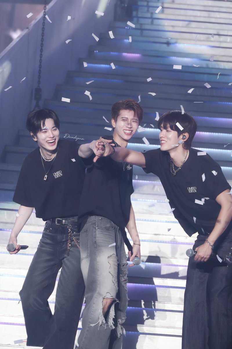 241207 LIMITED EDITION IN SEOUL DAY2

HD
Youth 🔆

#인피니트 #INFINITE
#남우현 #우현 #woohyun 
#이성열 #LEESUNGYEOL 
#이성종 #성종