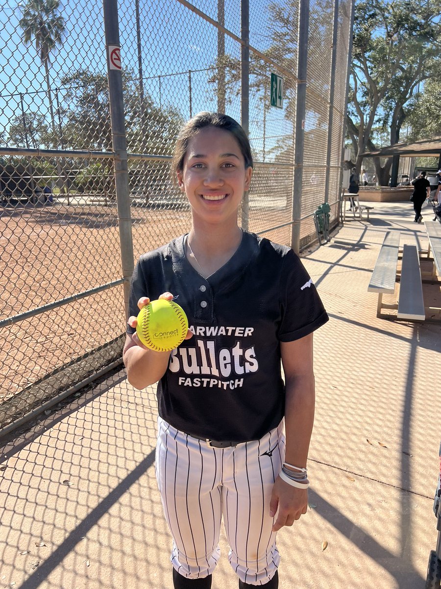 BulletsVigue's tweet photo. 🚨 Dinger Alert 🥎 at the SEFL Fall Championships! @ClaireCaoili_09 @LeagueFastpitch @thealliancefp @ConnectSports_ https://t.co/wqYNrr28XL