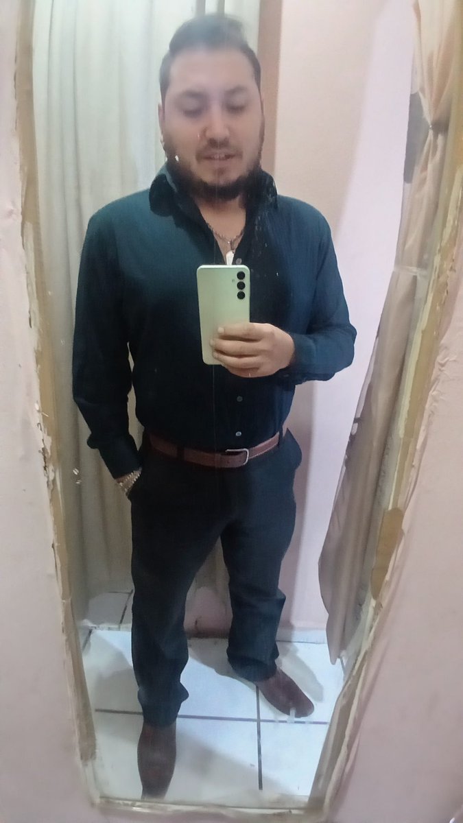 JaviAR1313's tweet photo. @Miky67907293 Mucho gusto 

Yo Single 30 años sin experiencia, soltero, limpio, educado y de buen ver y buen físico a sus ordenes 

En Nogales 2 saltillo coahuila https://t.co/0cCqdYMxxp