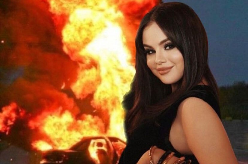 Stained_SG3's tweet photo. Una youtuber y un pseudo comediante no van a venir a hablar mierdas de Selena y salirse con la suya.
CON LA NIÑA NOOOOO #RespectSelena 
@EugenioDerbez @GabyMeza8 https://t.co/DzKCbRXIXs