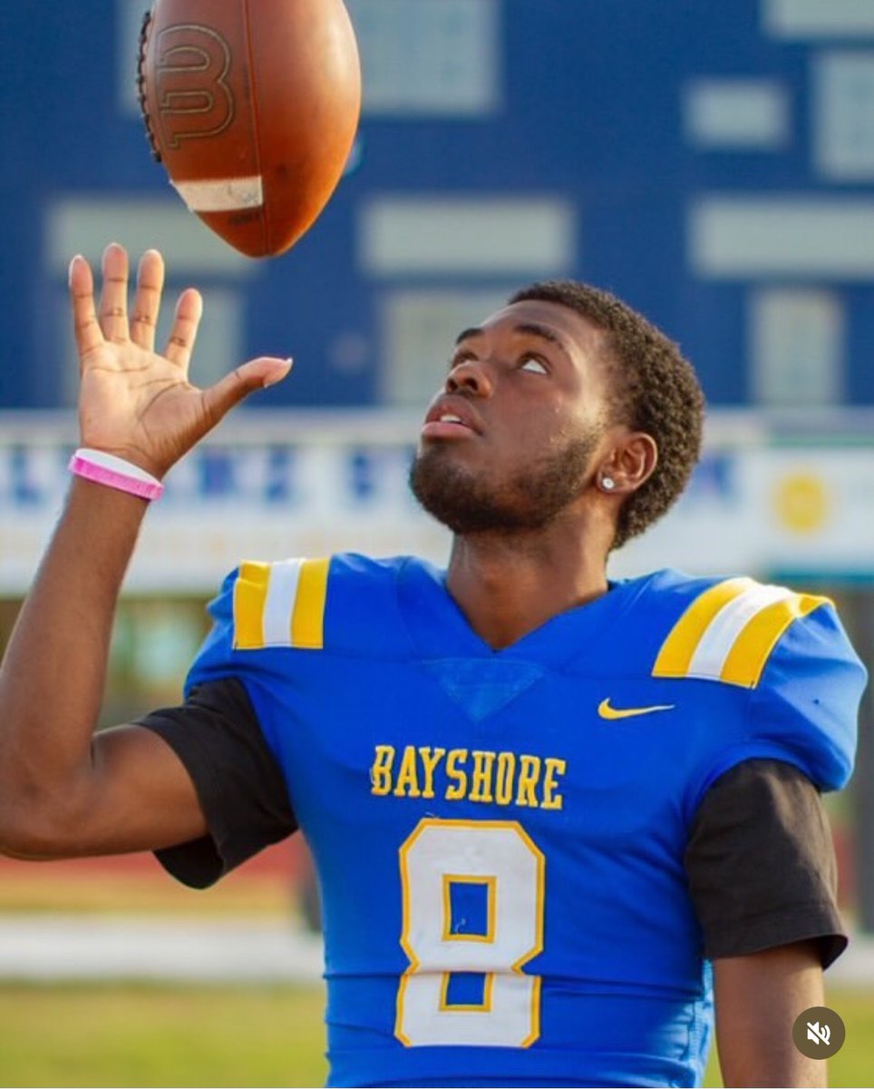 MustangsManatee's tweet image. Congratulations to these young men for a heck of a season, although it didn’t go as planned just know you played an important part.
#multiplesports #brotherhood #classof2025 #onceamustangalwaysamustang