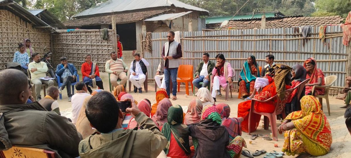 #StandWithPoor बिहार में 30 प्रतिशत दलित_गरीबों के पास जमीन का कागज़ नहीं!अति गरीबों को गरीबी का आय प्रमाणपत्र सरकार नहीं दे रही।भाजपा के नीतीश राज में देश में सबसे कम ₹400 का मासिक पेंशन!दलित_गरीब विरोधी भाजपा की नीतीश सरकार #महाजुटान में ताकत दिखाएंगे #AIARLA