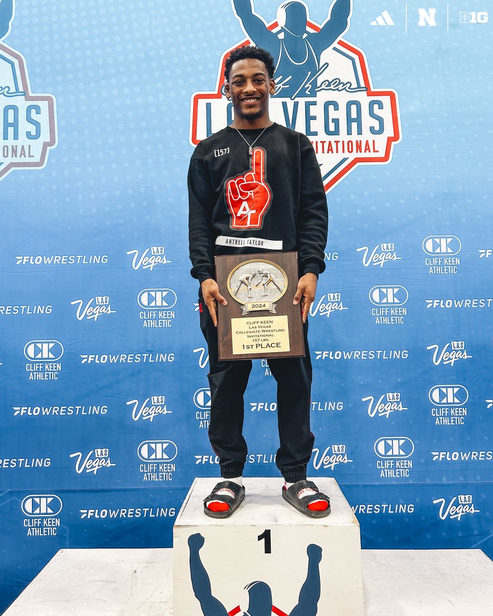 What happens in Vegas stays in Vegas...

But the 157-pound title is coming back to Lincoln 🏆