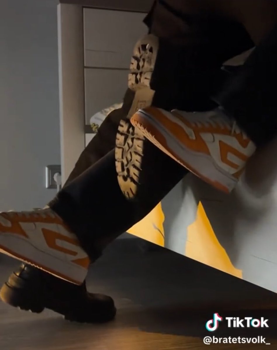 JEREJ3AN's tweet image. yeah