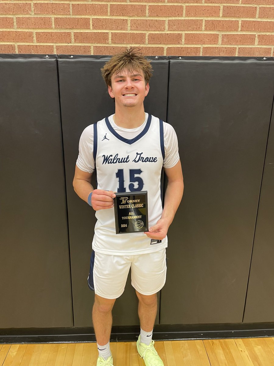 ForneyISD_WC's tweet image. 馃毃馃毃ALL-TOURNAMENT馃毃馃毃
Congrats to @WGHS_bball on a great showing at the Forney Winter Classic!
馃弲All-Tournament Award馃弲
Senior Guard
Parker Evanson
馃弲All-Tournament Award馃弲
Junior Guard
Chase Brooks
@ForneyAthletics @Tabchoops @SportsDayHS @TexasHoopsGASO