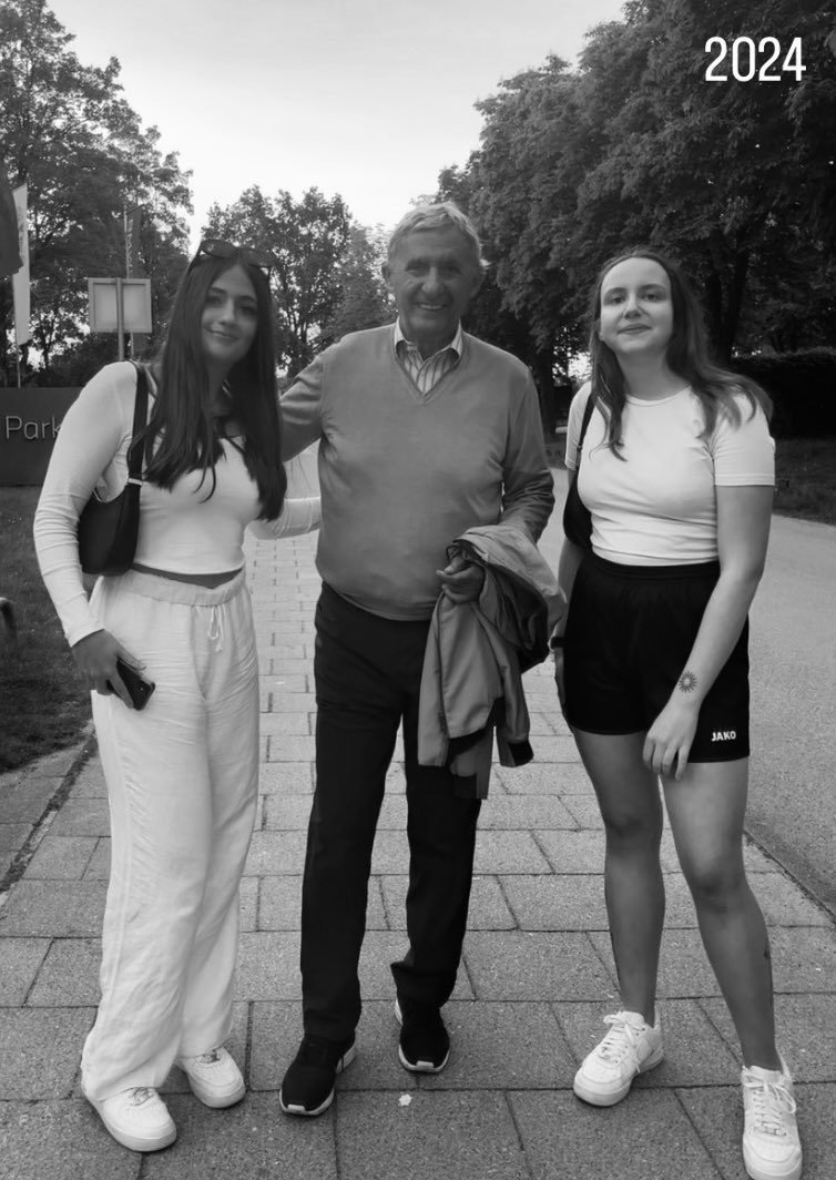 Lily Rhomberg tweet media