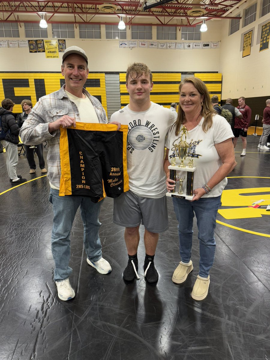 ar_hudak's tweet image. Great 1 st place win for HWT @connor_hudak at the Solanco Mule Classic 2024. Thank U to all the coaches for your support. @WrestlingSf @BUWBIGDOGG #wrestling #Wrestlers #SolancoMule