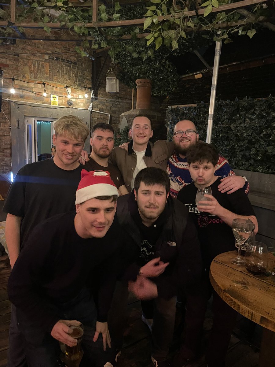 Bottom at Christmas 🧑‍🎄