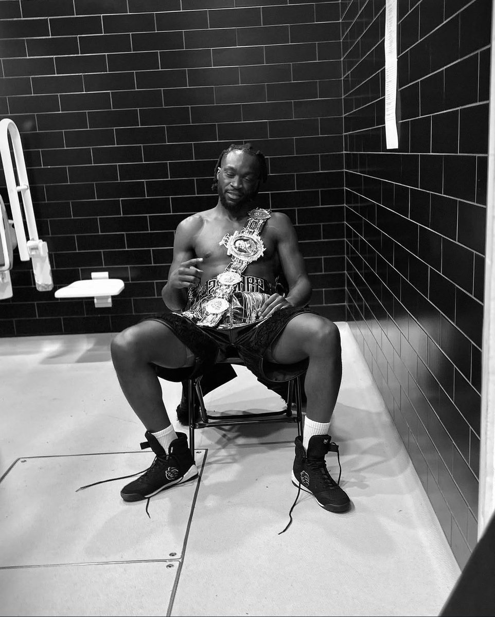 the505way's tweet photo. I cannot express how happy I am for our guy @2Sharp_d 😭🥳🙌, everything in Gods timing man. I am so proud of you!!! 

The journey continues #PaulsBentley https://t.co/1tvSfjwu8n