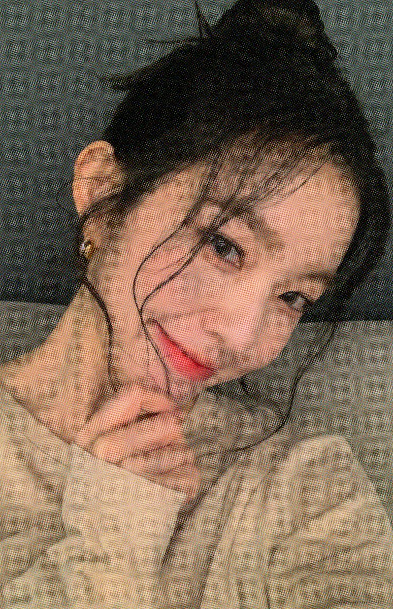 Like A Flower (Photo Book Ver.)
럭키 드로우 미공포 스캔