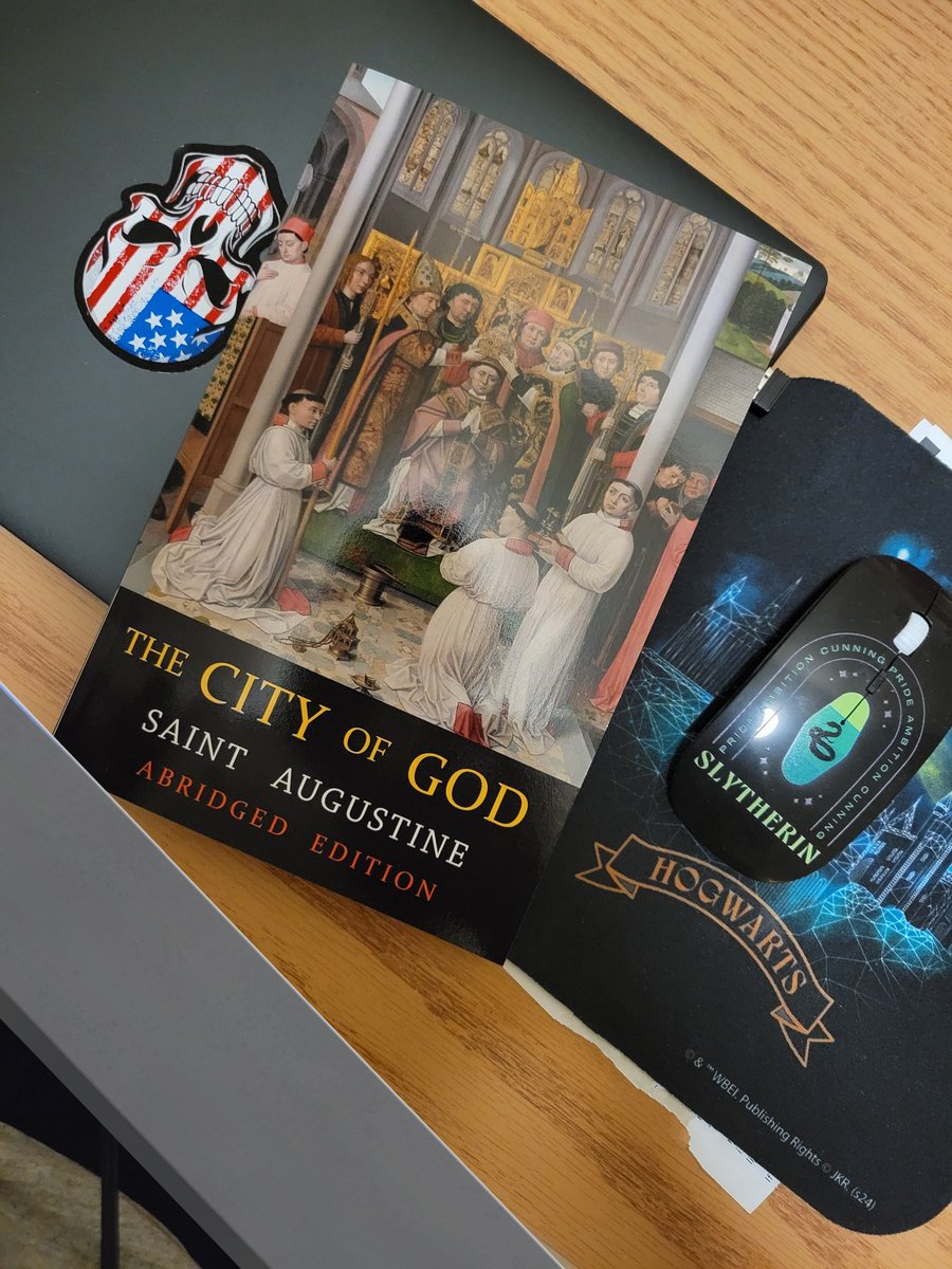 RO_Ogunjimi's tweet image. Another baby added to the family...📚 #LeisureReading