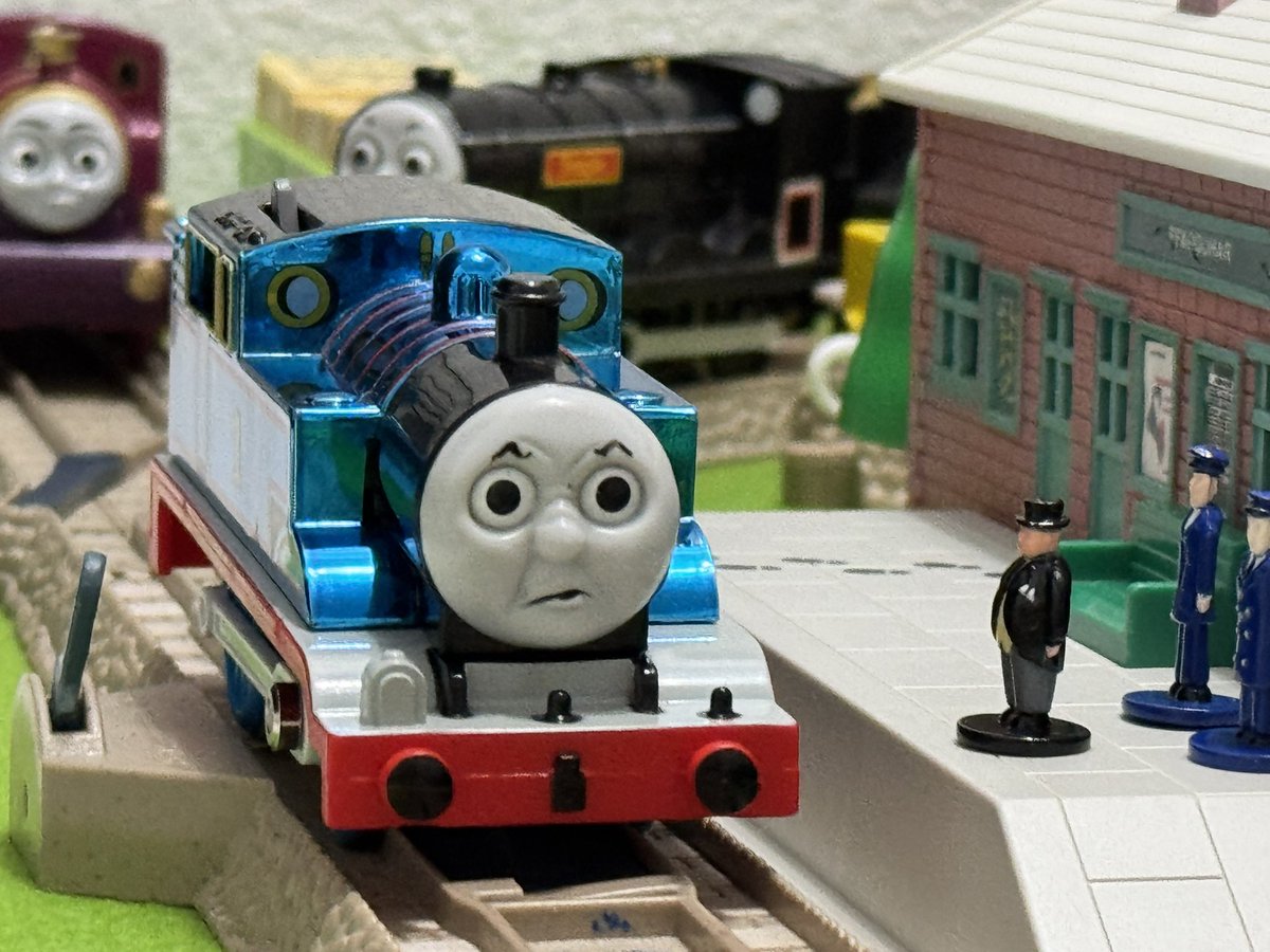 PlarailThomas's tweet image. Metallic plarail Mad face Thomas  #Trackmaster #TOMY #Plarail