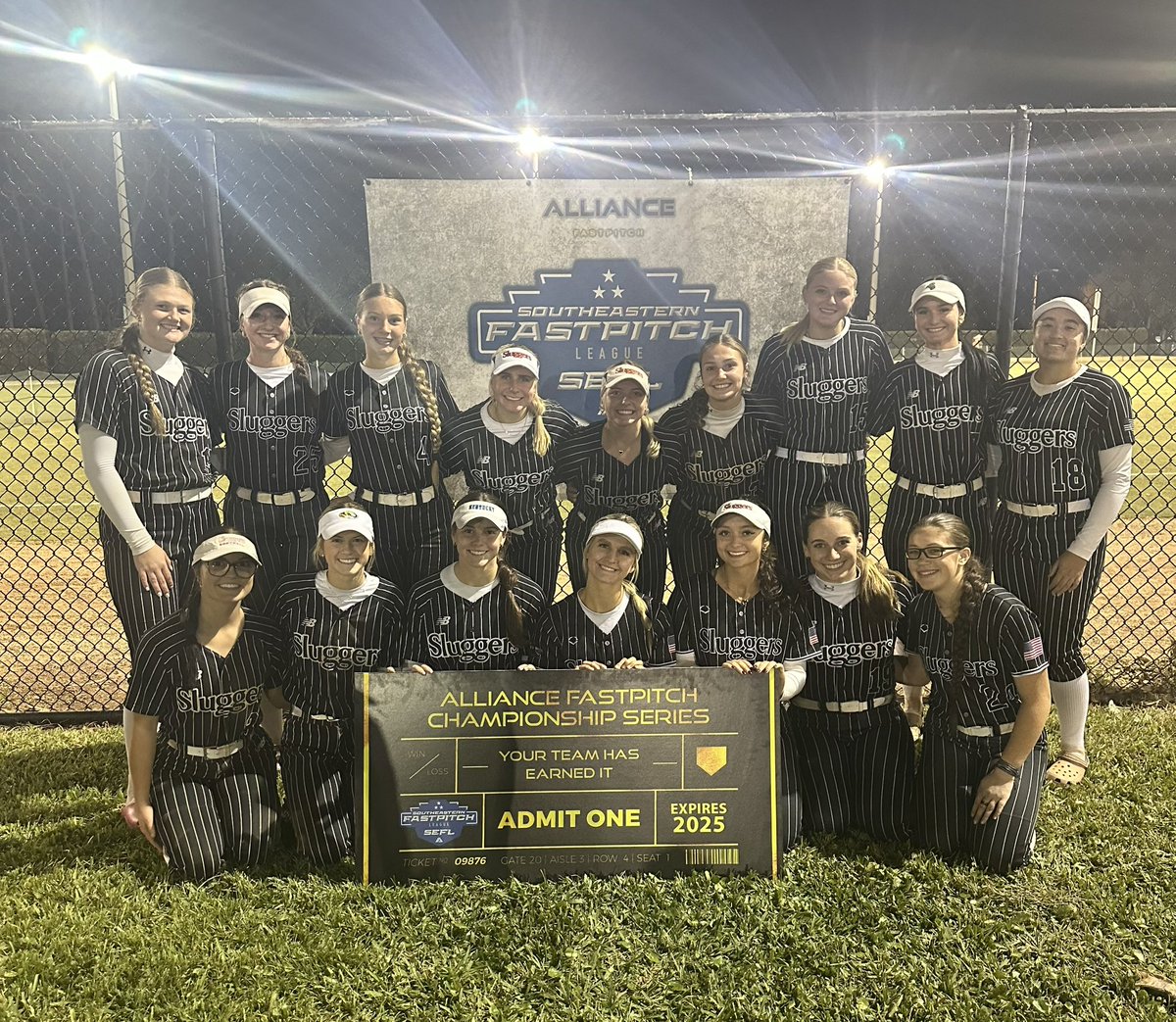 Lady Sluggers ‘07 tweet media