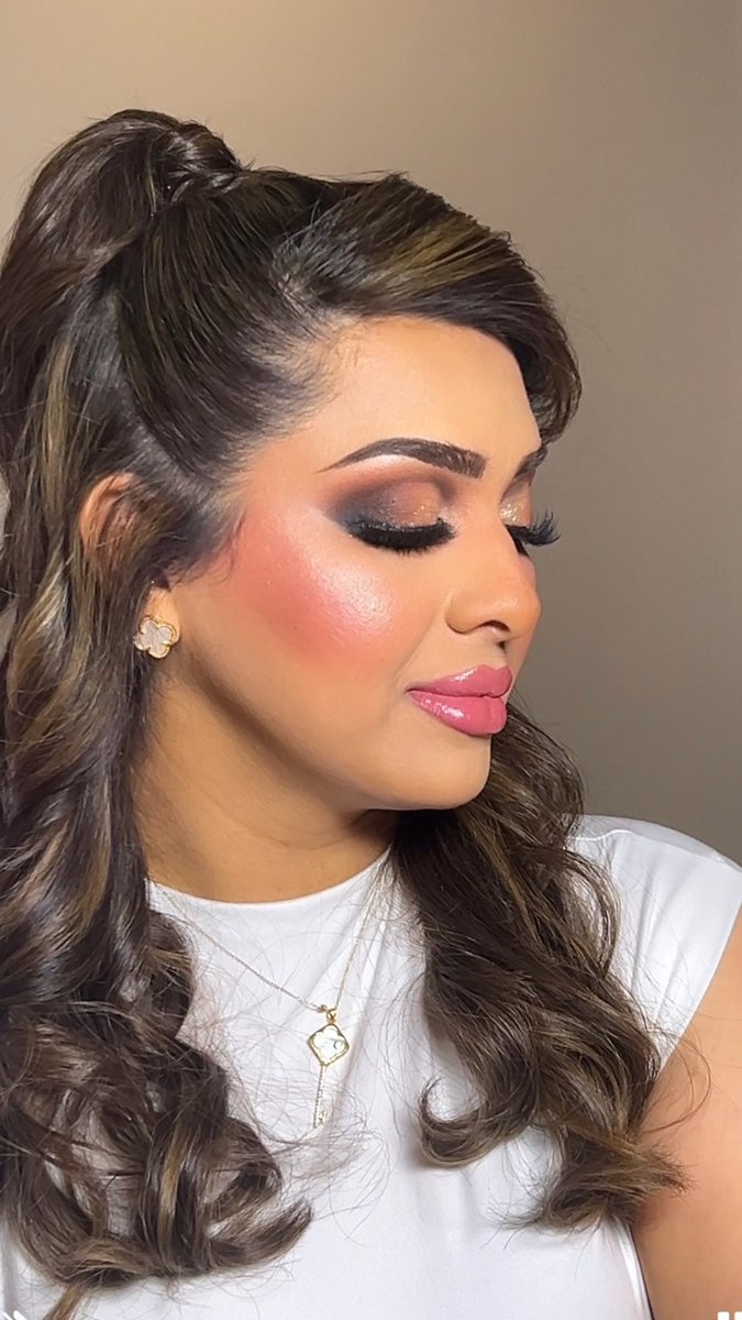 naeemah_makeup's tweet photo. ميكبي 🤩

#سالم_الدوسري #باب_الحاره##صباح_الخير_والسعاده_للجميع https://t.co/4KZ38JF6AK