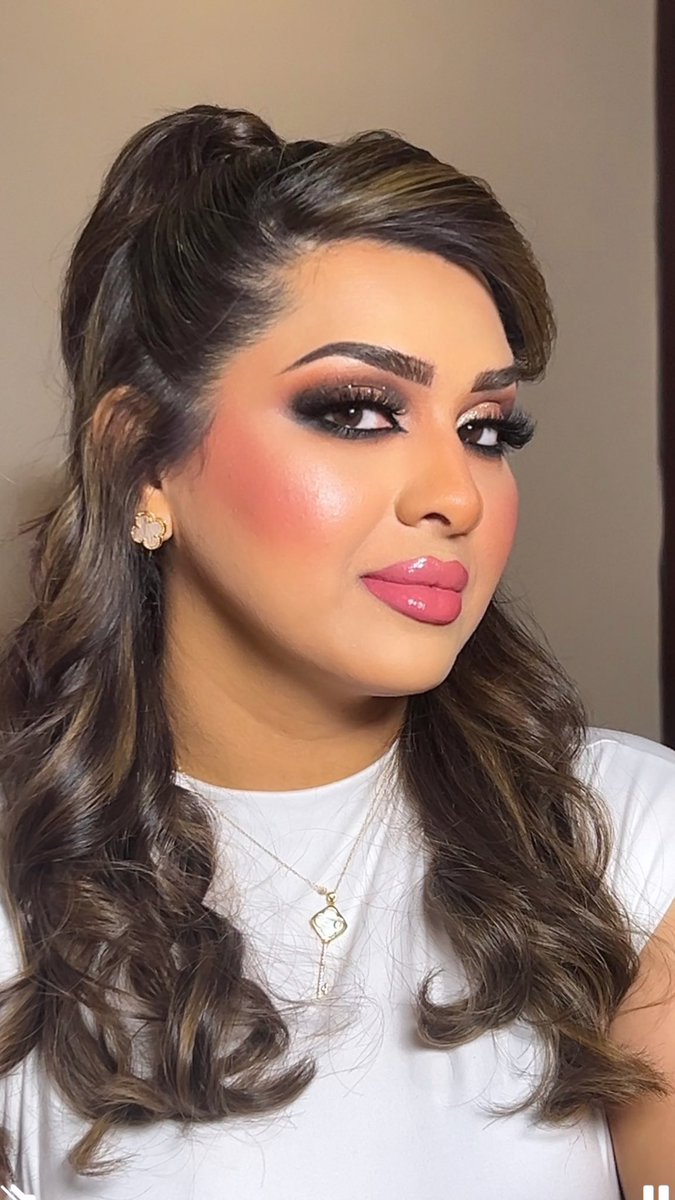 naeemah_makeup's tweet photo. ميكبي 🤩

#سالم_الدوسري #باب_الحاره##صباح_الخير_والسعاده_للجميع https://t.co/4KZ38JF6AK