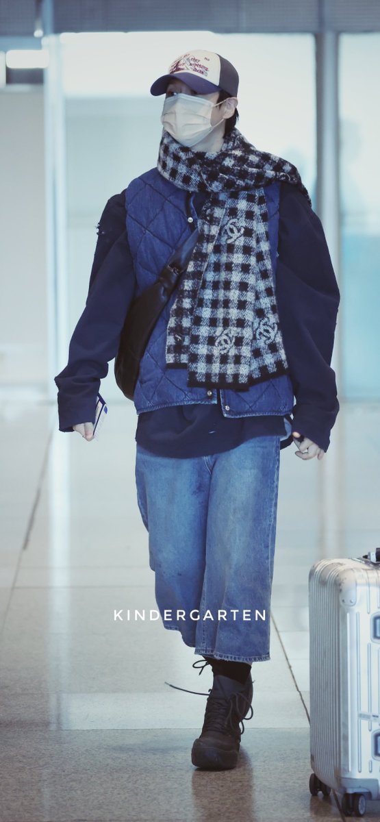 kin_718's tweet photo. 2024.12.08
베이징 서우두 국제공항
태민🖤💙🩵

#태민 #TAEMIN #テミン https://t.co/cRxAdOfLa7